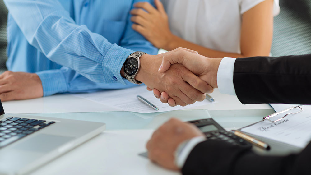 15 Questions Everyone Should Ask Real Estate Agents Before Hiring Them